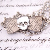 Image of Skull Bow