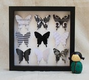 Image of Classic Black & White - 25x25cm