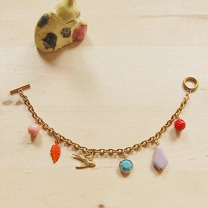 Image of Petit Charm Bracelet 14 Swift