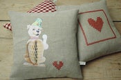 Image of Handmade cushion on natural linen and cotton – Charlie loves his bone