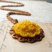 Image of Sunburst Flower Cabochon Pendant