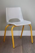 Image of chaise d'écolier - coque pvc