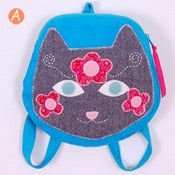 Image of backpack - kitty