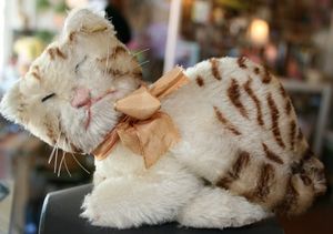 Image of Antique Steiff (Alice Cheshire Cat) Snurry