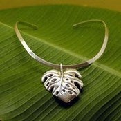 Image of Monstera Pendant Large - Removeable Clasp