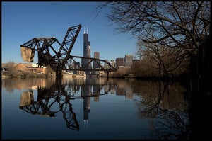Image of Chicago River from the south