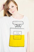 Image of T-SHIRT CARACAS STREETWEAR DONNA