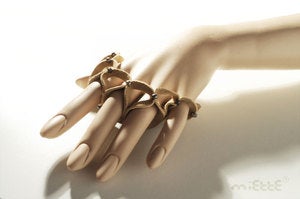 Image of elizabeths wrist