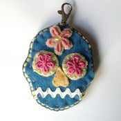 Image of sugar skull bag-tag craft kit