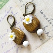 Image of Wood Bead and Daisy Earrings