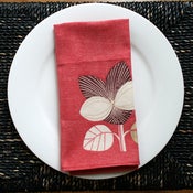 Image of CONTEMPORARY BOTANICAL Pink linen napkins set of 4