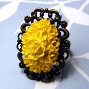 Image of **NEW** Sunny Blossom Ring