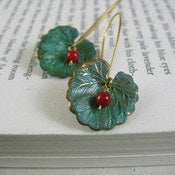 Image of mini flutter {earrings}