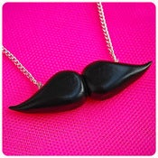 Image of Collier La Moustache
