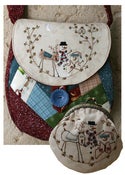 Image of Snow Friends Bag & Purse pattern