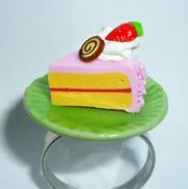 Image of Dollies Strawberry Cake Ring