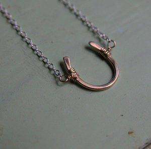Image of lucky horseshoe necklace