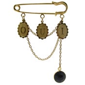 Image of Oui pin