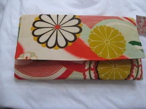 Image of Migoto flower clutch