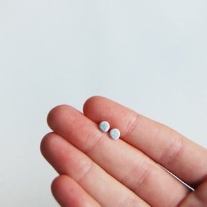 Image of everyday earrings - textured 
