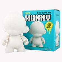 Image of MUNNYWORLD mini munny