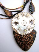 Image of Elegant Maorea Polymer Rayskin and Pearl Disk Pendant