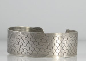 Image of Narrow Bubbles Cuff