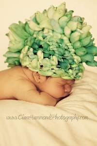 Image of Newborn Mohawk Hat PATTERN includes includes directions for pompom or plain beanie 