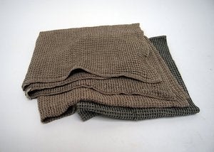 Image of Bubbel linen bath towel
