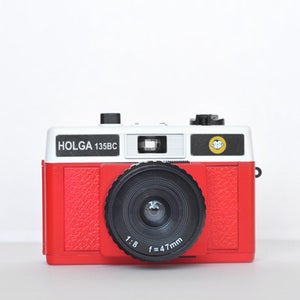 Image of Holga 135 BC Camera (Red & White)