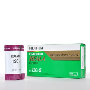 Image of Fujifilm Reala ISO100 - Color 120 Film
