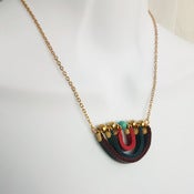 Image of cleo necklace in small and large