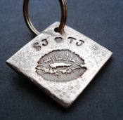 Image of Bronze Keyring Kiss