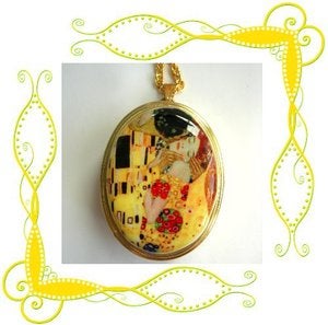Image of Cameo Miniature Music Box Locket ~ Gustav Klimt "The Kiss" 