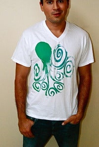 Image of White Green Octopus V Neck