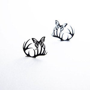 Image of Small Deer&Butterfly