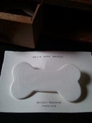 Image of Porcelain white bone Brooch