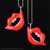 Image of Onch Red Lips Pearly Whites
