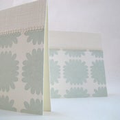 Image of flapper . mums . blu