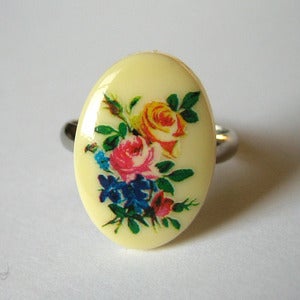 Image of Floral ring