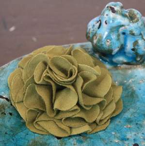 Image of petal pusher - olive 