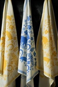 Image of GIVE LUCK Reusable Fabric Wrap