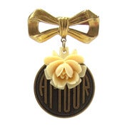 Image of Mon amour brooch