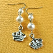 Image of Party At The Palace - Silver and Cream Pearl Earrings