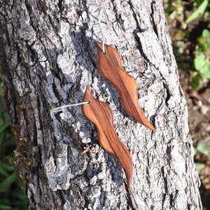 Image of New Zealand Native Kamahi Wave Earrings
