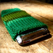 Image of Greeeeeen iPhone/iPod Snuggle