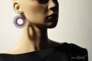Image of spiro circle earrings