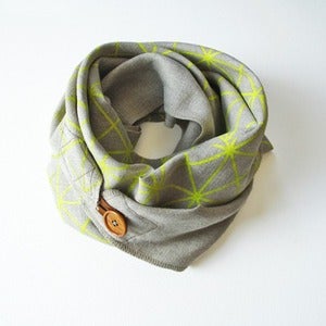 Image of Linen Button Scarf - Endive on Natural