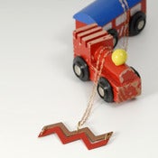 Image of NECKLACE - red - vintage - chevron