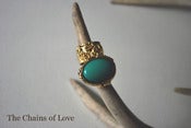 Image of Chunky Gold Finger Ring Jade